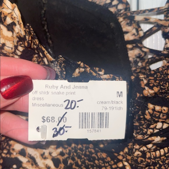 Cheetah dress - Picture 5 of 5